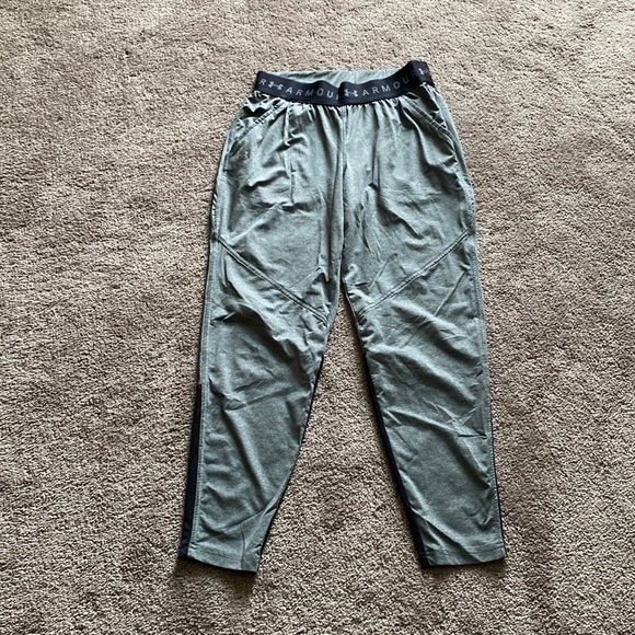 Under Armour Bottoms SIZE XS - Picture 1 of 5